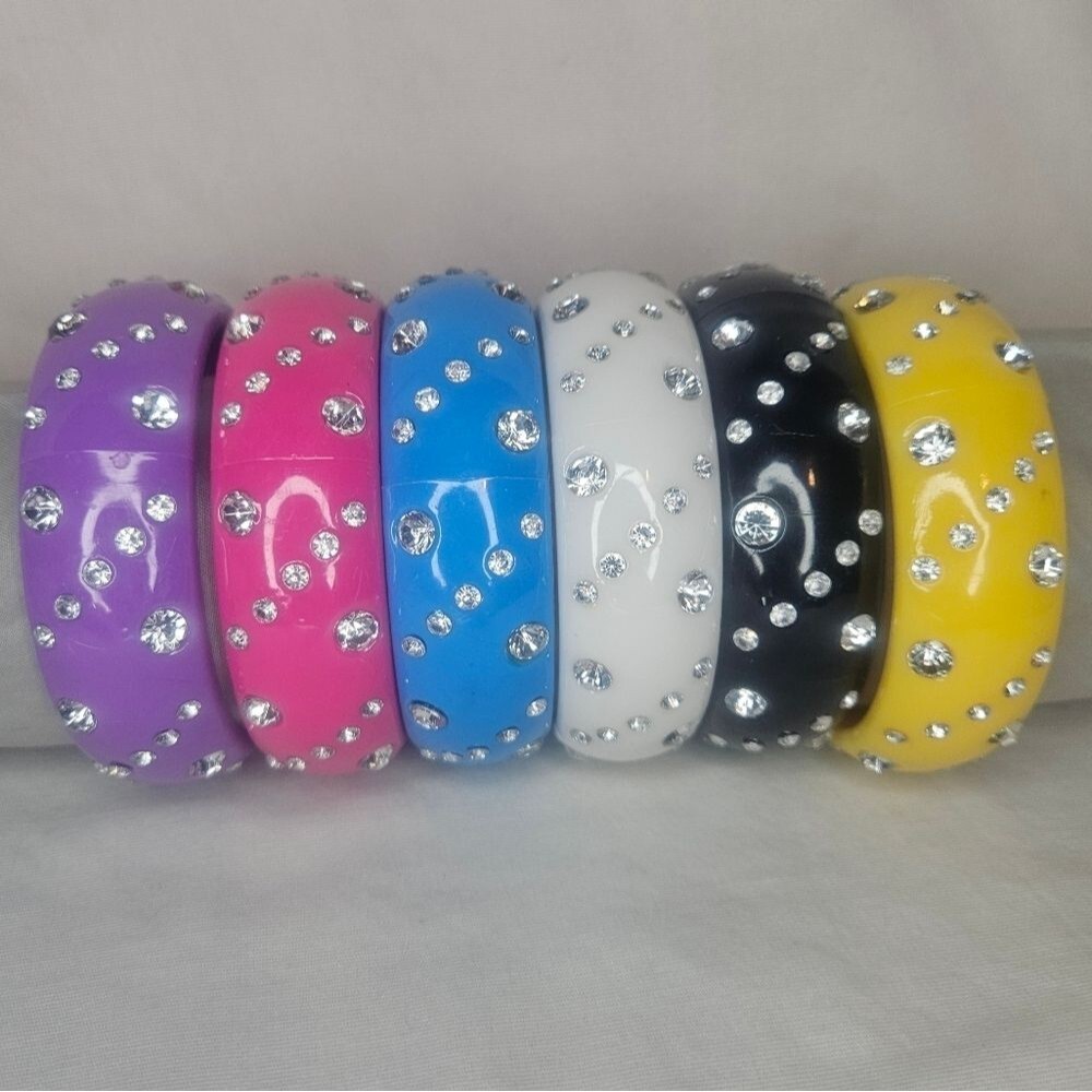 Chunky Rhinestone Bangle Bracelet NWT